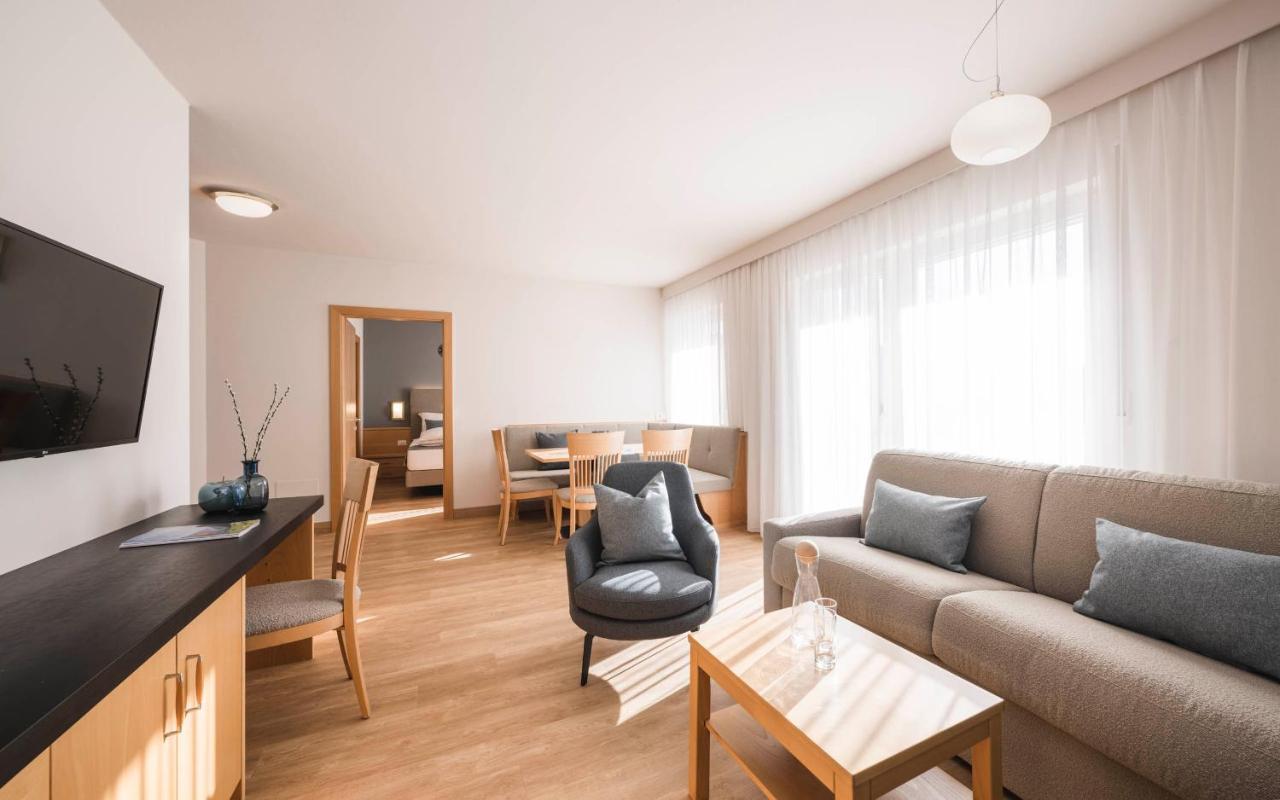Residence Hirzer Lagundo Bagian luar foto