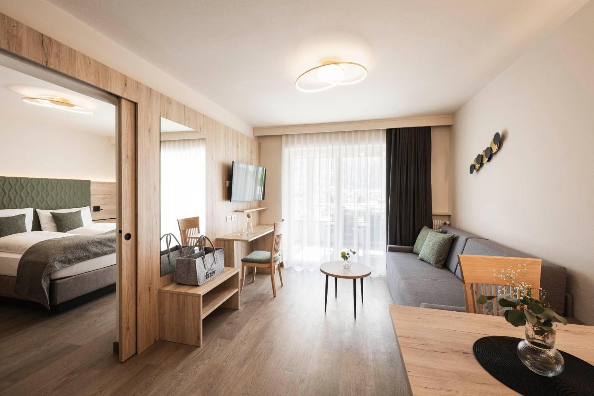 Residence Hirzer Lagundo Bagian luar foto